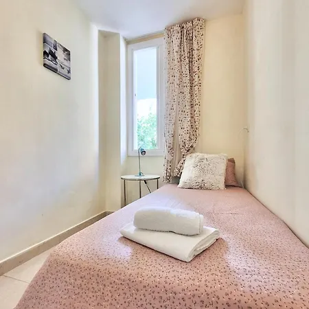 Magnolia House شقة